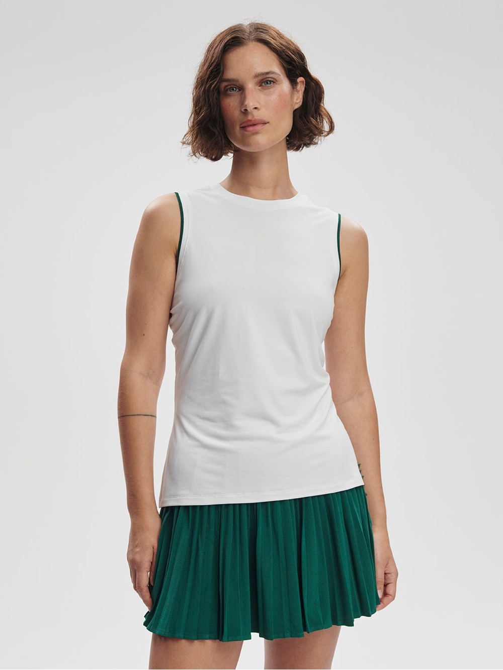 Varley Arton Performance Tank in Forest/White